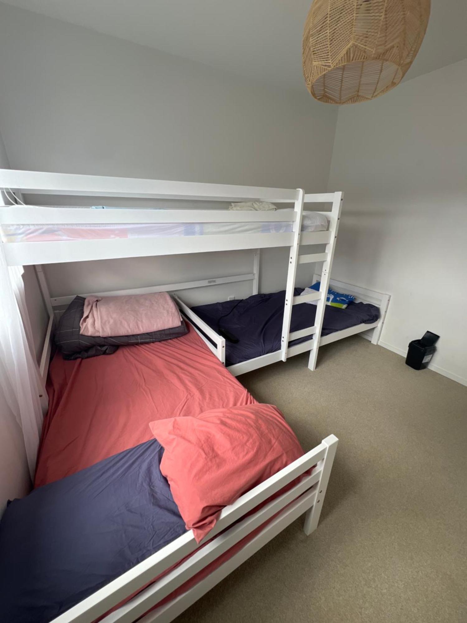 Orewa Homestay Rooms โอ๊คแลนด์ ภายนอก รูปภาพ