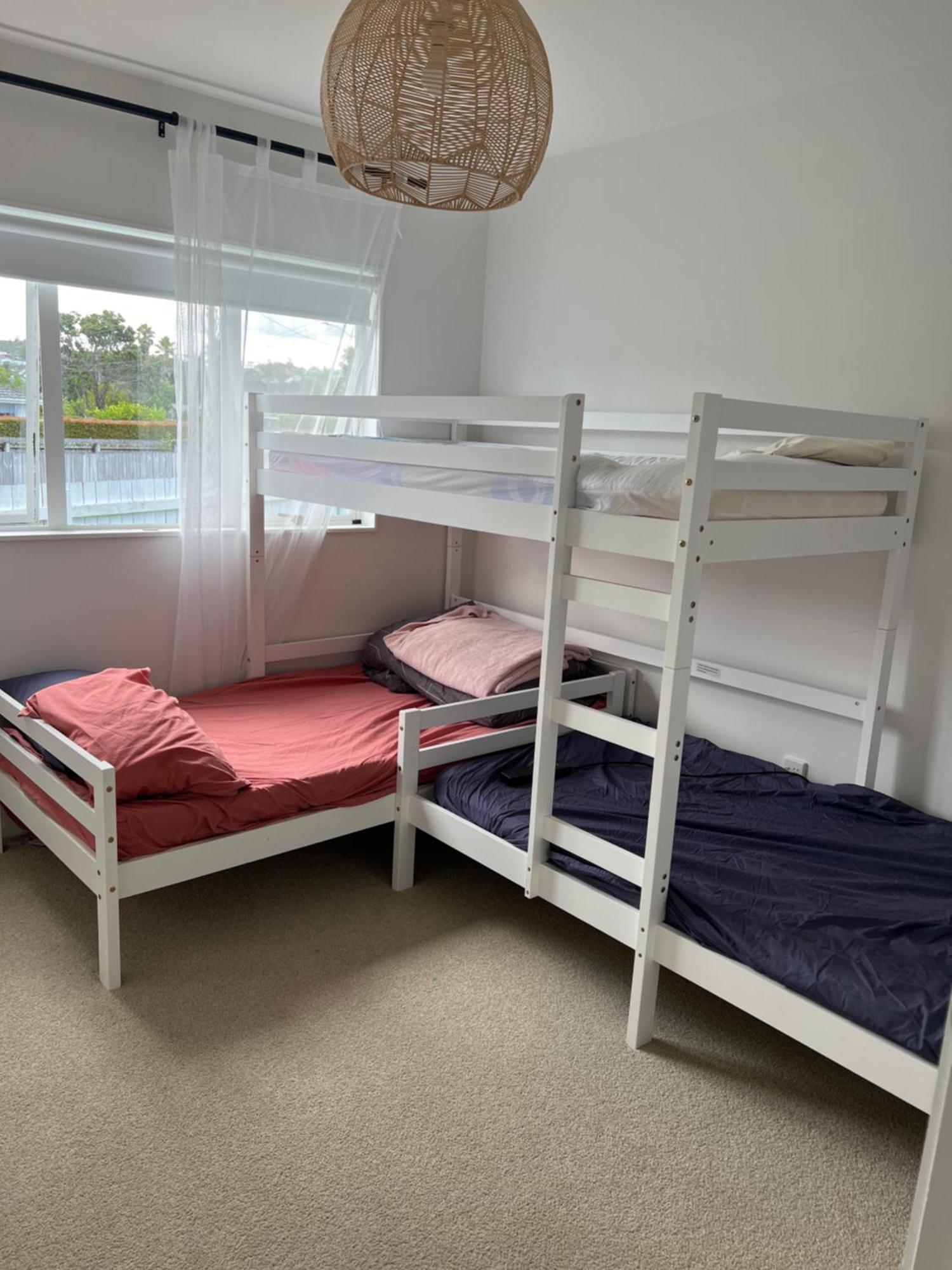 Orewa Homestay Rooms โอ๊คแลนด์ ภายนอก รูปภาพ